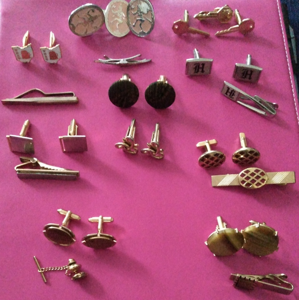 Cuff Links, Tie Bars and Tie Tacks 10+ sets VINTAGE EUC